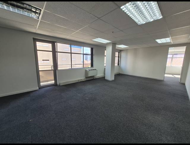 100M² OFFICE TO LET IN SANDTON CENTRAL